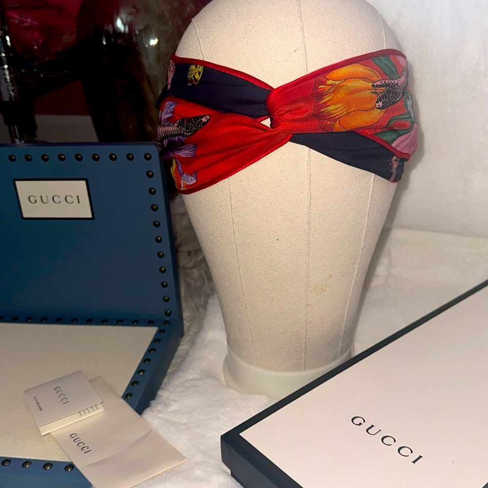 Authentic Red Gucci flora headband